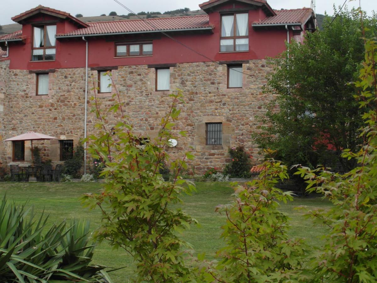 Albergue La Torre Santiurde de Reinosa 外观 照片