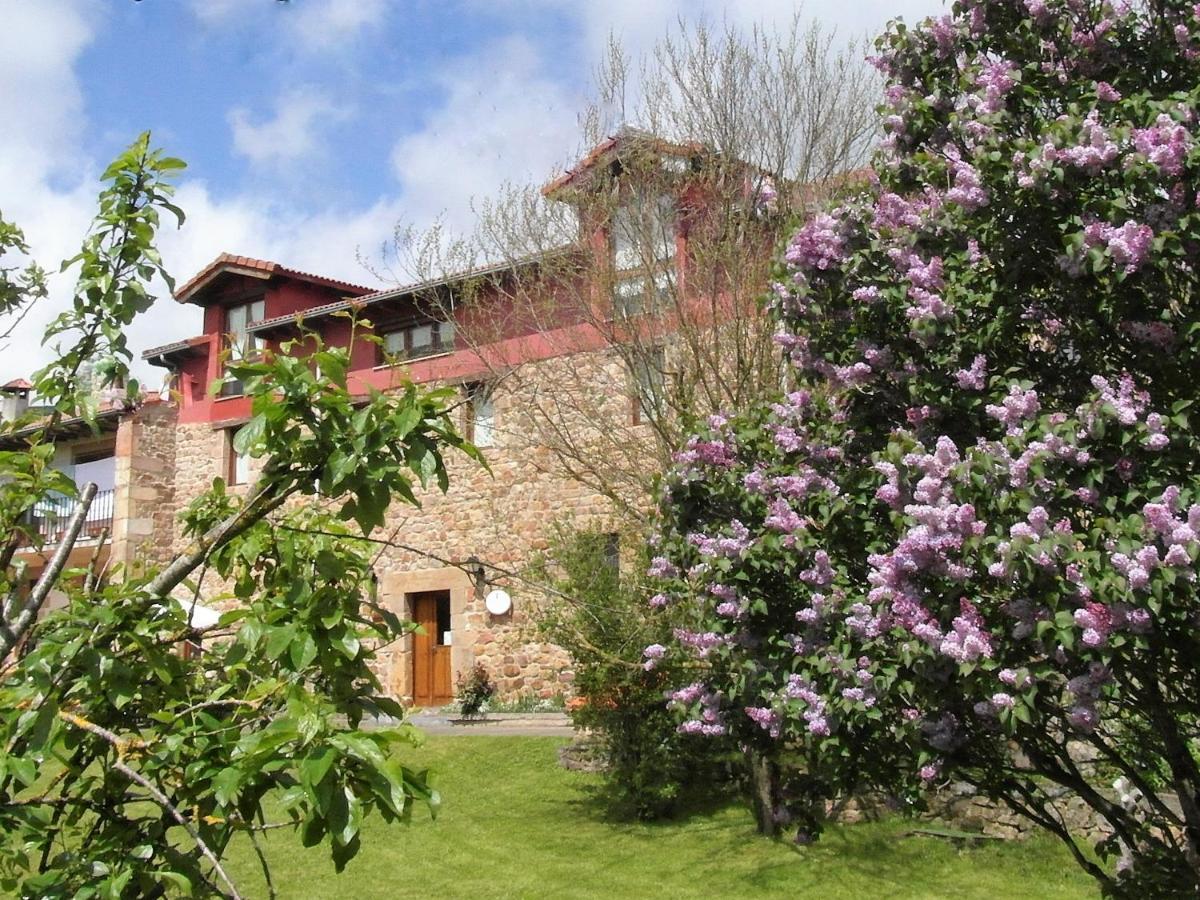 Albergue La Torre Santiurde de Reinosa 外观 照片
