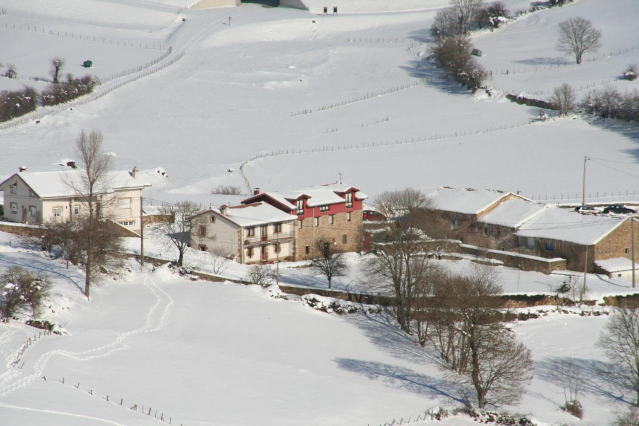 Albergue La Torre Santiurde de Reinosa 外观 照片